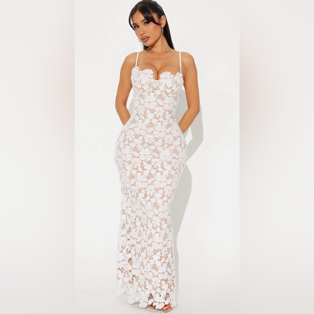 Elegant White Lace Dress